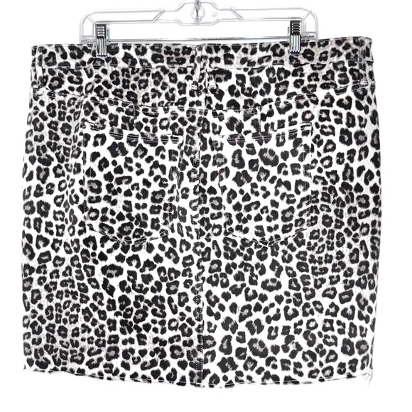 NWT Good American Leopard Print Fringe Hem White Black Jean Skirt Size 18 - Picture 5 of 12